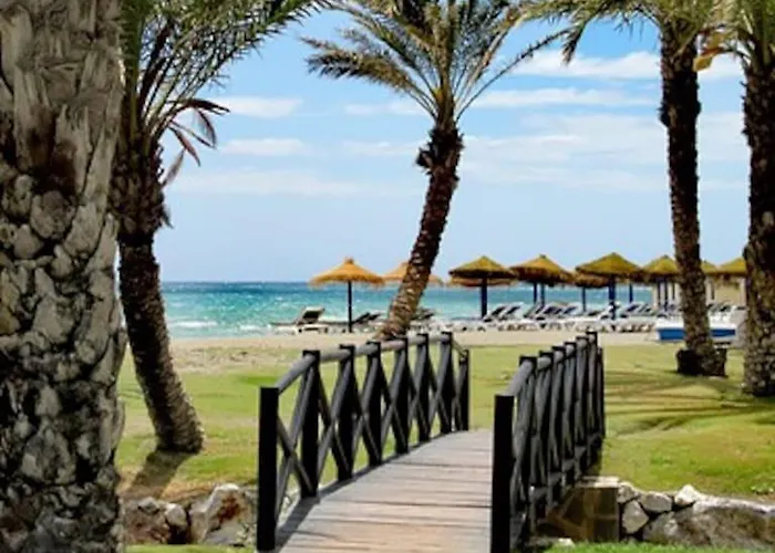 Playa De Alamos-playamar Malaga. *