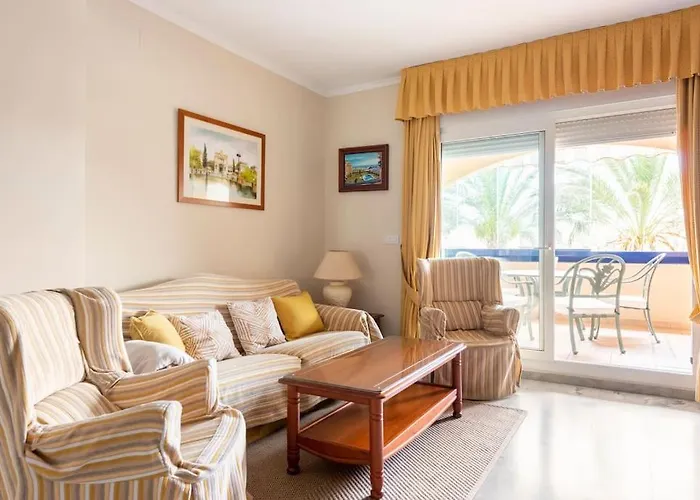 Playa De Alamos-playamar Malaga. *