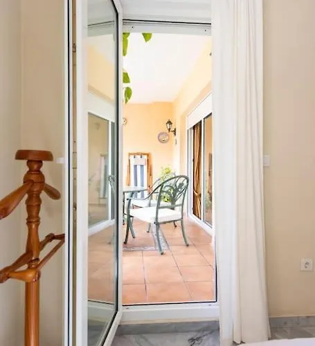 Playa De Alamos-playamar Malaga. *