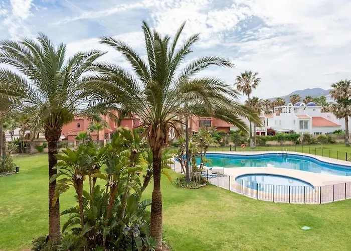 Playa De Alamos-playamar Malaga. *